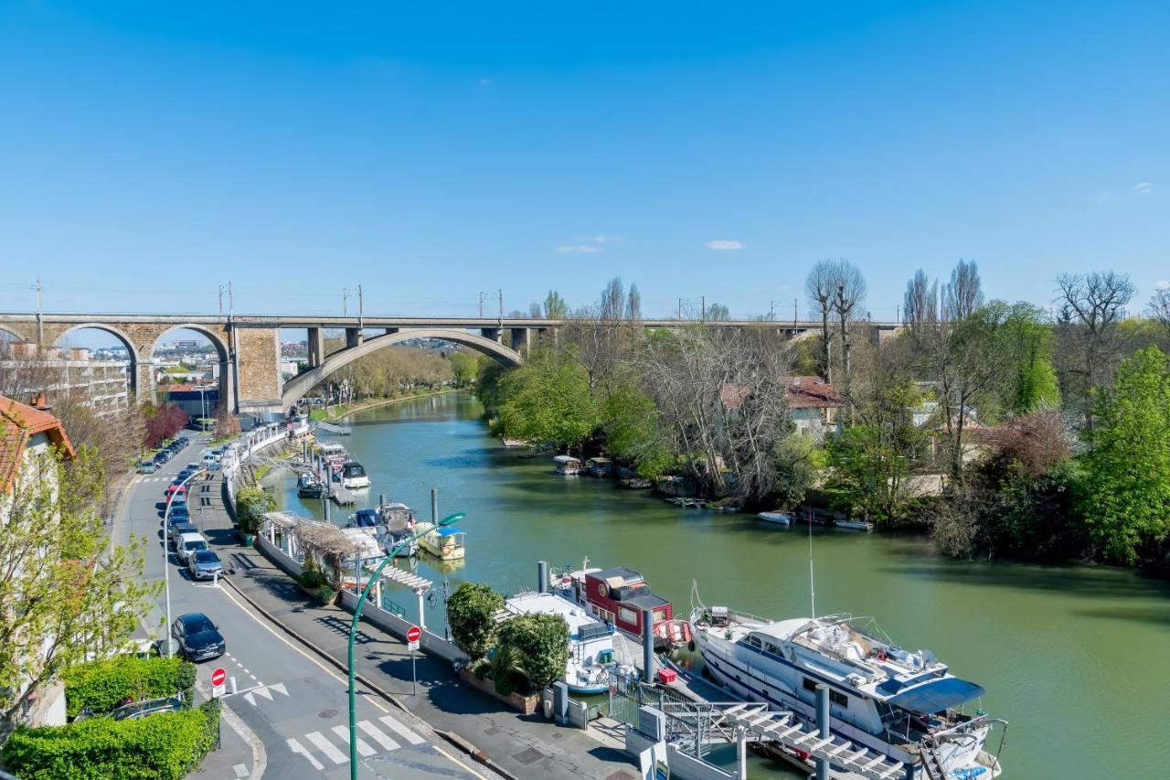 ホテル カンパニール ノジャン シュル マルヌ Nogent-sur-Seine エクステリア 写真